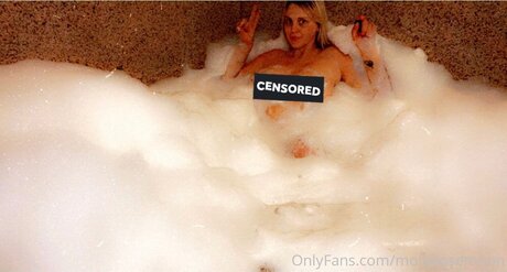 Mollyrosemoon