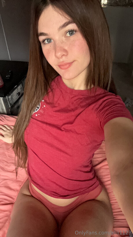 Nacktes geleaktes OnlyFans-Foto von Aliii1123