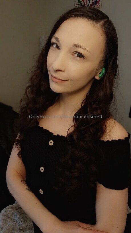 Nacktes geleaktes OnlyFans-Foto von Dawnuncensored