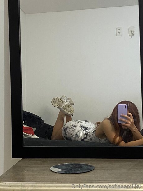 Nacktes geleaktes OnlyFans-Foto von Sofiaaamiller