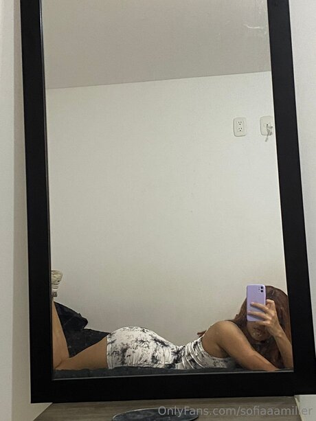 Nacktes geleaktes OnlyFans-Foto von Sofiaaamiller