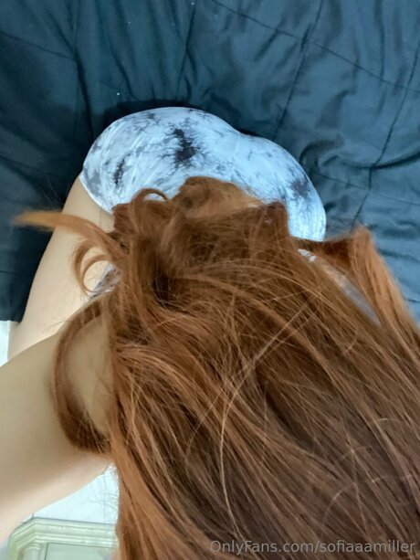 Nacktes geleaktes OnlyFans-Foto von Sofiaaamiller