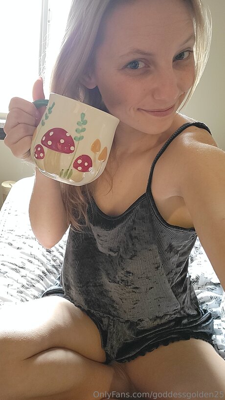 Goddessgolden25
