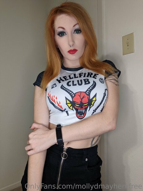 Nacktes geleaktes OnlyFans-Foto von Mollydmayhemfree
