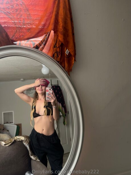 Nacktes geleaktes OnlyFans-Foto von Rainebaby222