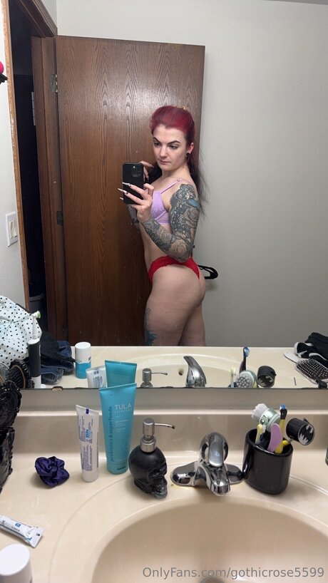 Gothicrose5599