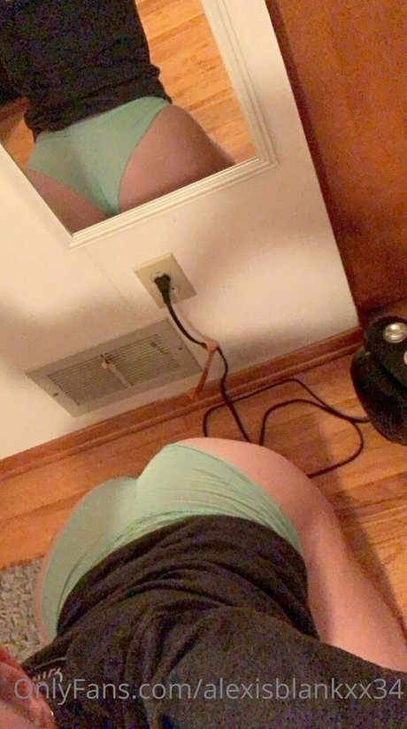 Nacktes geleaktes OnlyFans-Foto von Alexisblankxx34