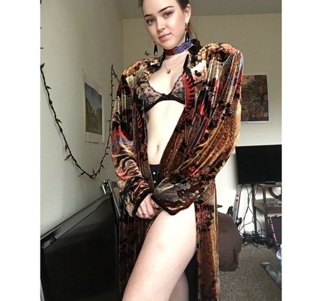 Nacktes geleaktes OnlyFans-Foto von Tori Eaglestone
