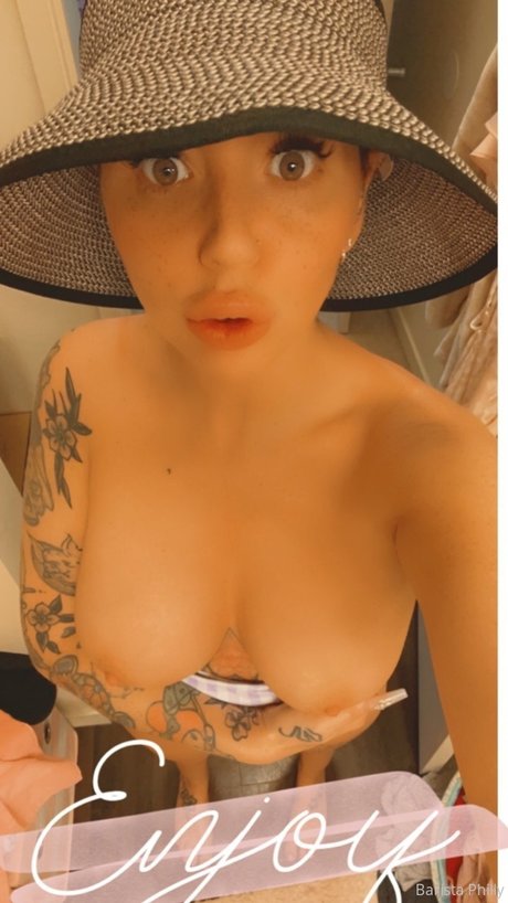 Nacktes geleaktes OnlyFans-Foto von Philly Barista