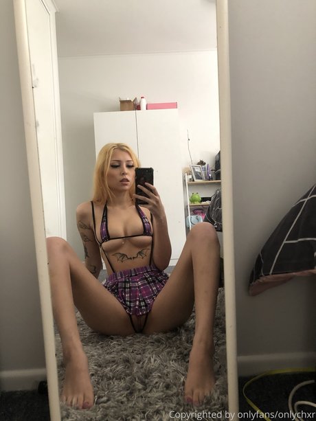 Nacktes geleaktes OnlyFans-Foto von Cyberscarr