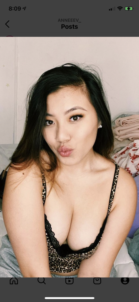 Nacktes geleaktes OnlyFans-Foto von Annev