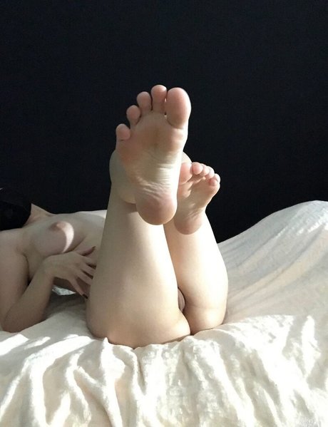 Nacktes geleaktes OnlyFans-Foto von Liraleymeme