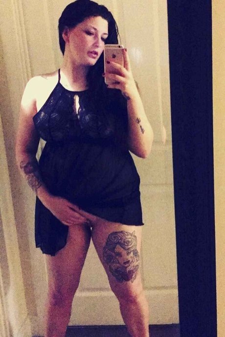 Nacktes geleaktes OnlyFans-Foto von Slapperlaughs