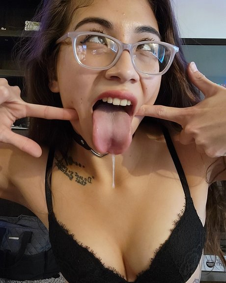 Nacktes geleaktes OnlyFans-Foto von Lanakane