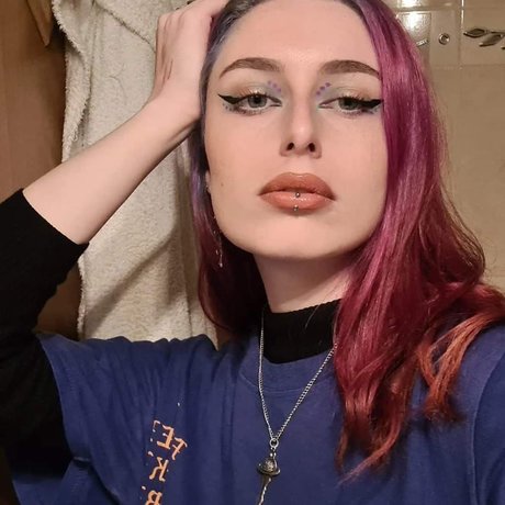 Nacktes geleaktes OnlyFans-Foto von Velnick
