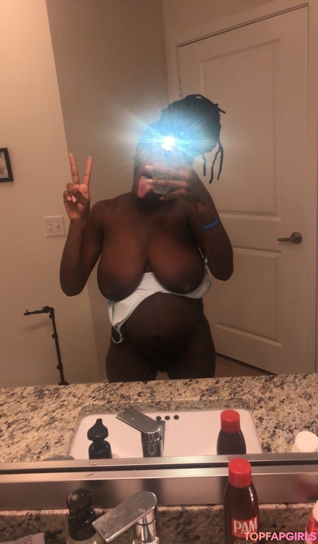 Nacktes geleaktes OnlyFans-Foto von Barbie Bugatti #1011