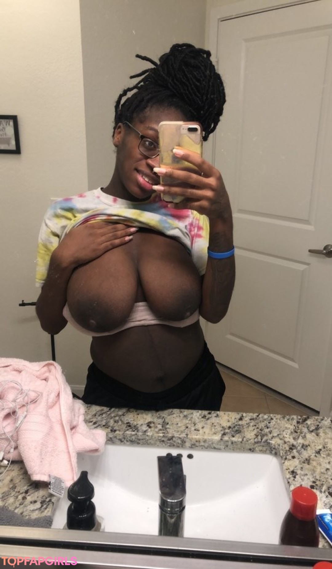 Nacktes geleaktes OnlyFans-Foto von Barbie Bugatti #1051