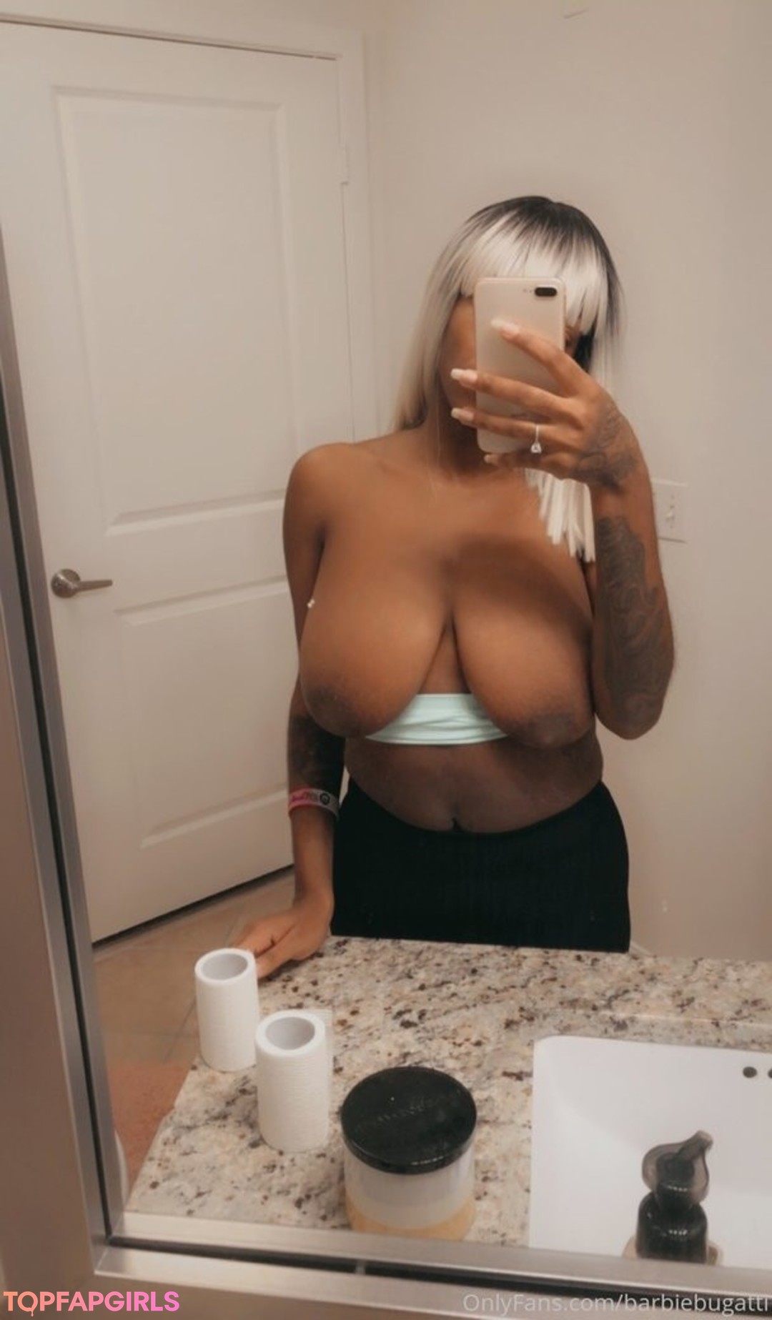 Nacktes geleaktes OnlyFans-Foto von Barbie Bugatti #1273