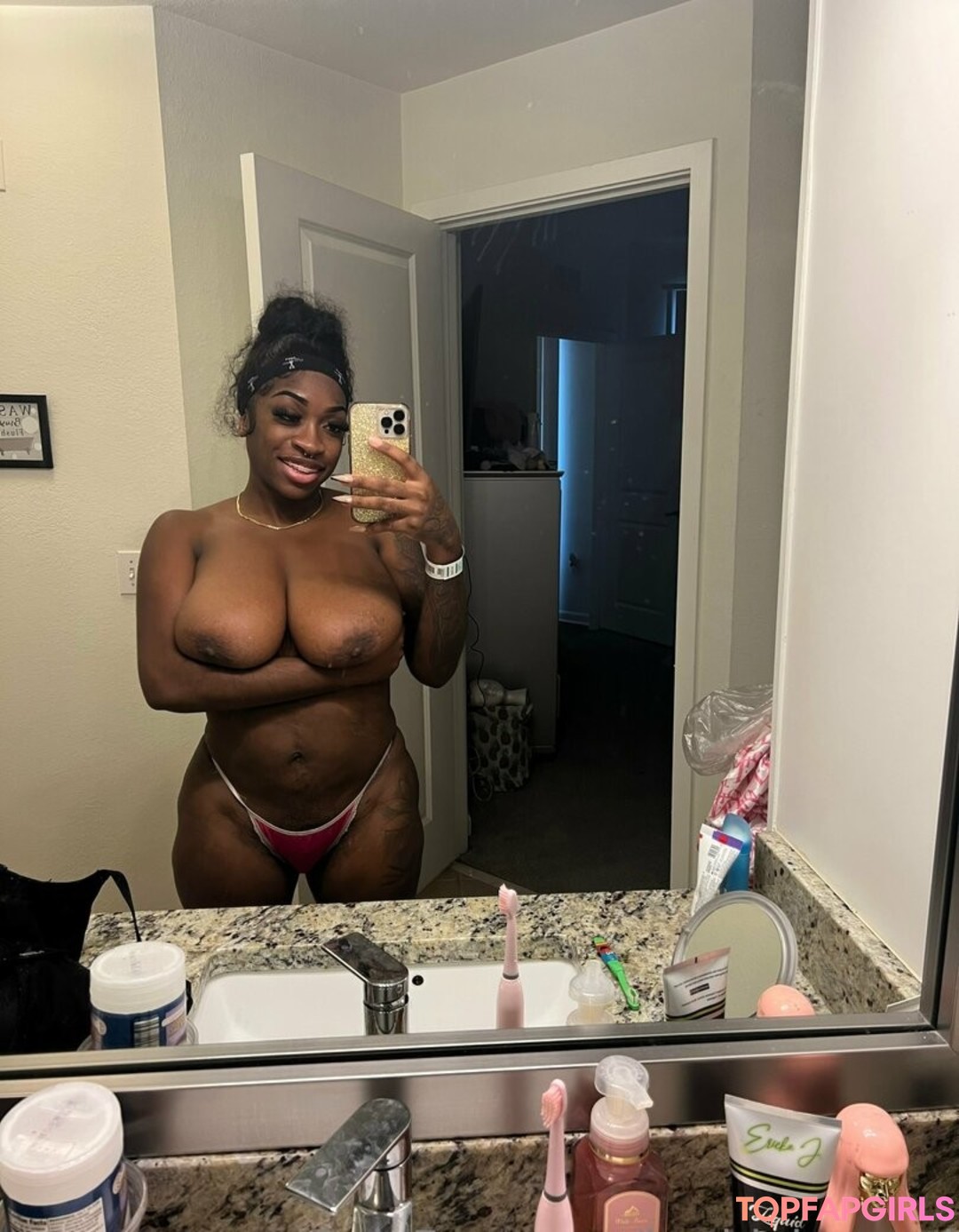 Nacktes geleaktes OnlyFans-Foto von Barbie Bugatti #1593