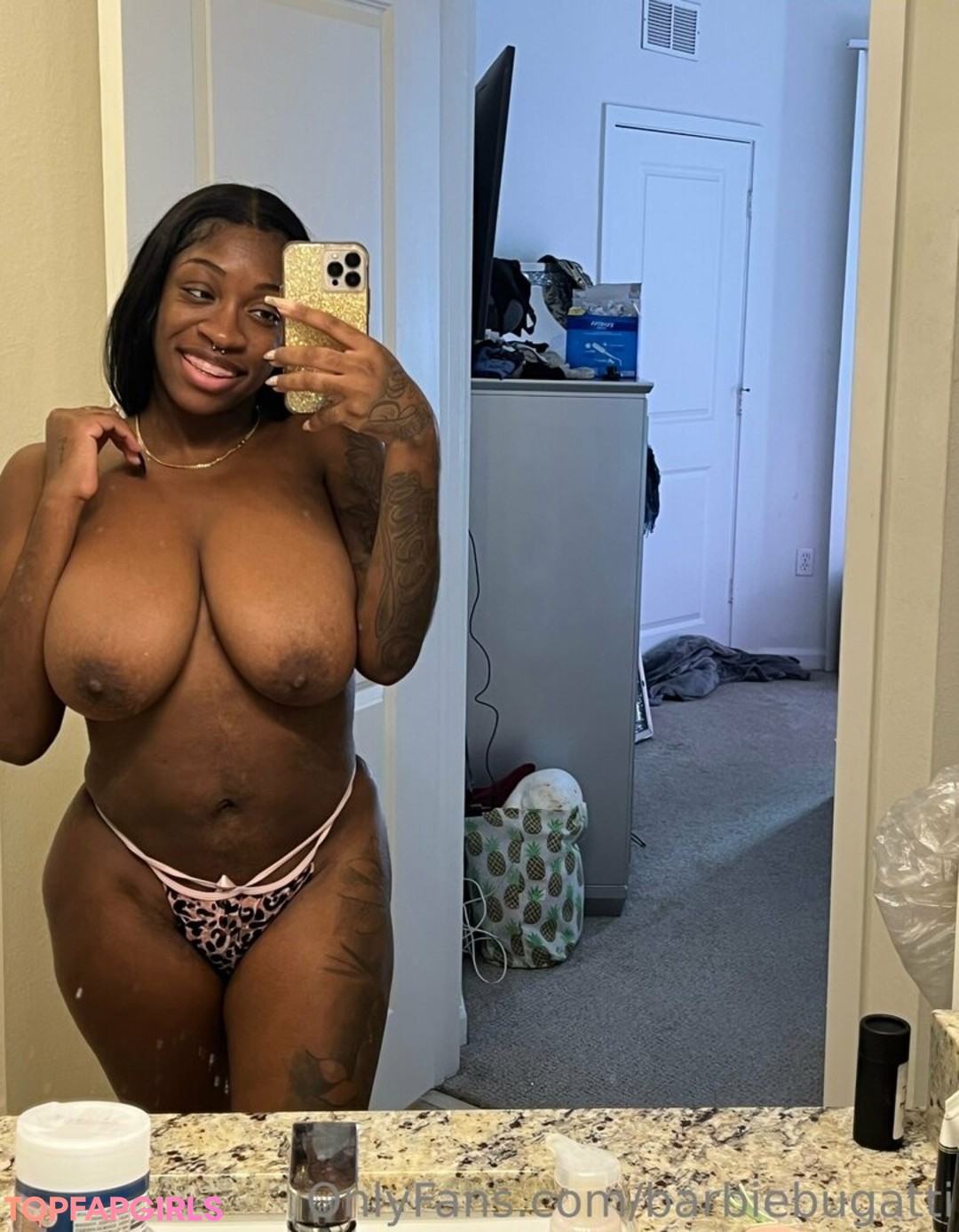 Nacktes geleaktes OnlyFans-Foto von Barbie Bugatti #1603