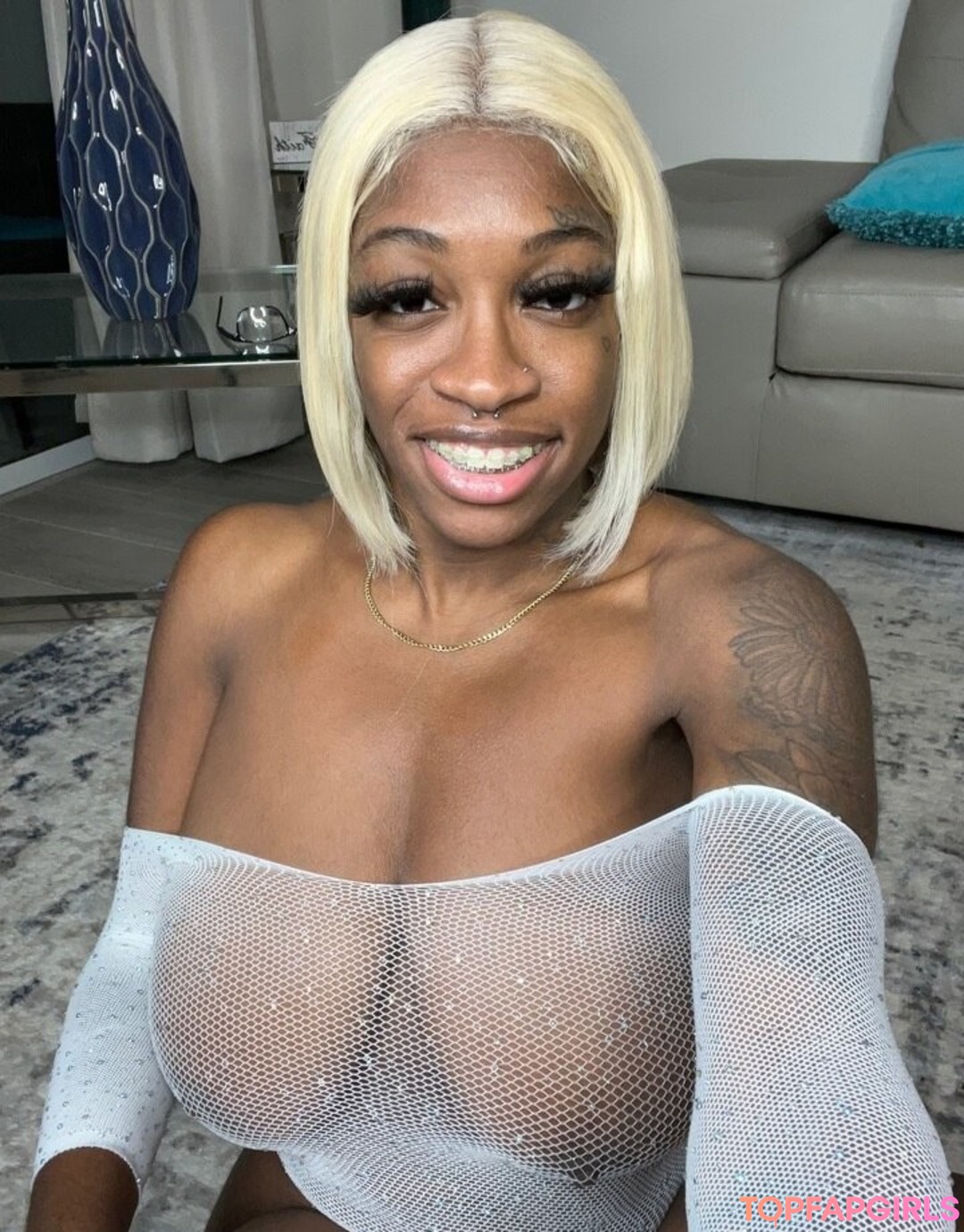 Nacktes geleaktes OnlyFans-Foto von Barbie Bugatti #1746