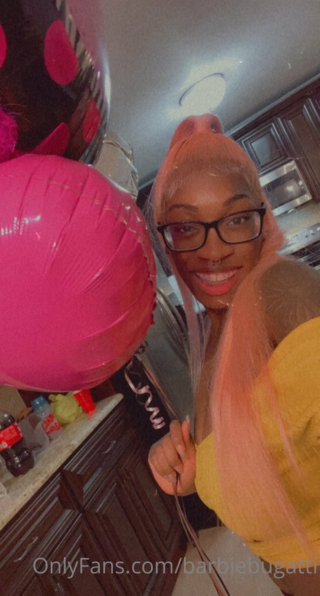 Nacktes geleaktes OnlyFans-Foto von Barbie Bugatti