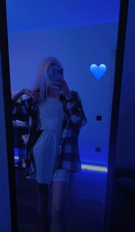 Nacktes geleaktes OnlyFans-Foto von Tati