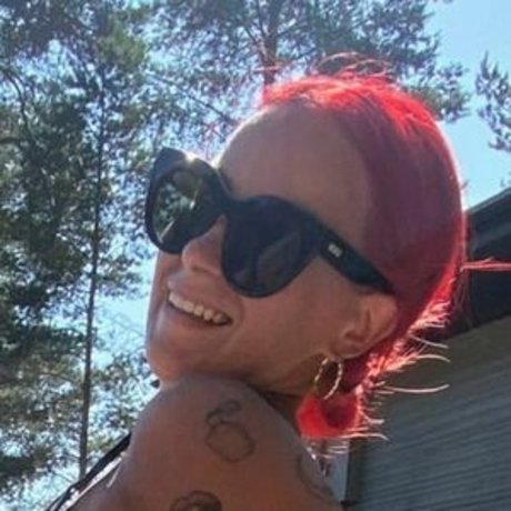 Nacktes geleaktes OnlyFans-Foto von Tinze