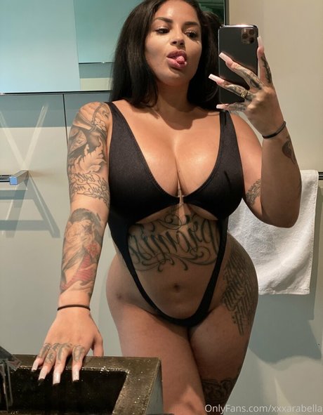Nacktes geleaktes OnlyFans-Foto von Big Booty Latina
