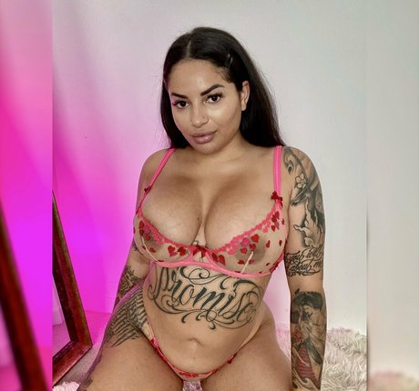 Nacktes geleaktes OnlyFans-Foto von Big Booty Latina