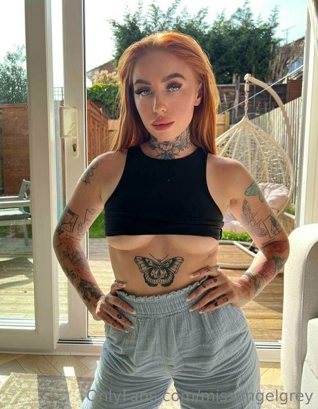 Nacktes geleaktes OnlyFans-Foto von Angel Grey