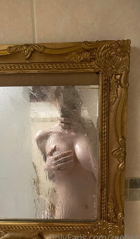 Nacktes geleaktes OnlyFans-Foto von Zeehell