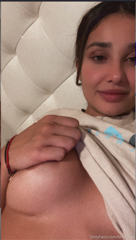 Nacktes geleaktes OnlyFans-Foto von Bronblair