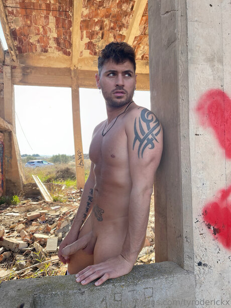 Nacktes geleaktes OnlyFans-Foto von Tyroderickx