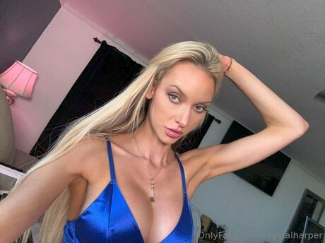 Nacktes geleaktes OnlyFans-Foto von Krystalharper