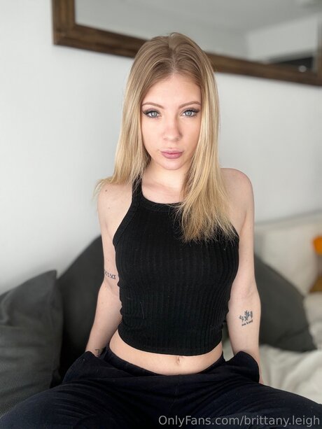 Nacktes geleaktes OnlyFans-Foto von Brittany Leigh