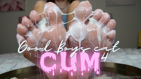Nacktes geleaktes OnlyFans-Foto von Dizzyclips