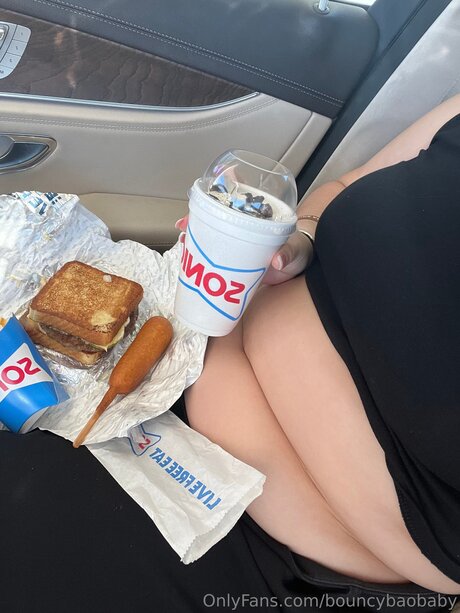 Nacktes geleaktes OnlyFans-Foto von Bouncybaobaby