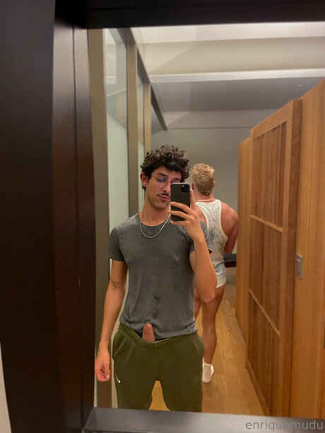 Nacktes geleaktes OnlyFans-Foto von Enriquemudu