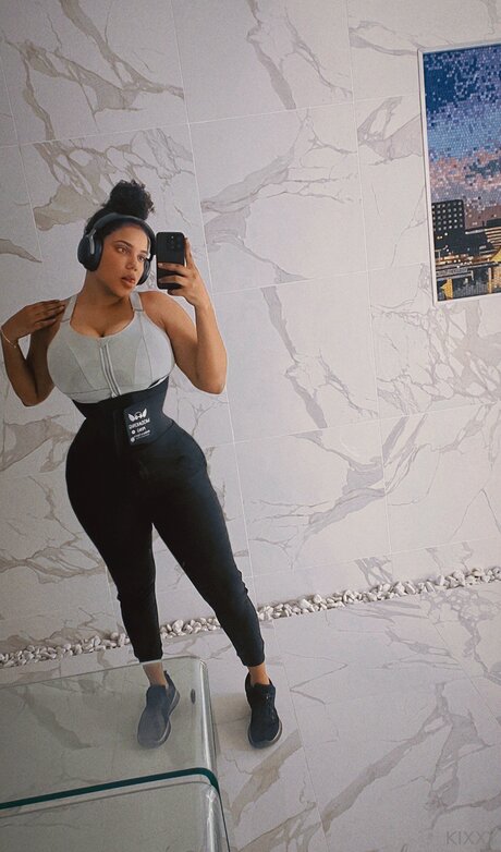 Nacktes geleaktes OnlyFans-Foto von Thekixxy
