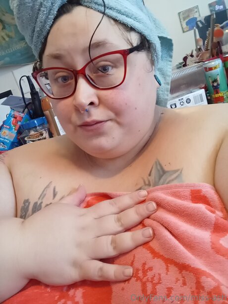 Nacktes geleaktes OnlyFans-Foto von Miss Ash
