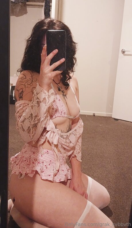 Nacktes geleaktes OnlyFans-Foto von Grak Svbbvth