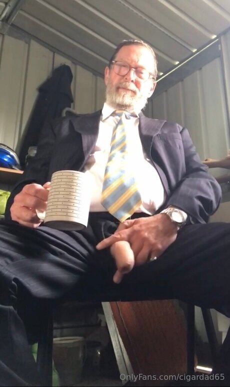 Cigardad65