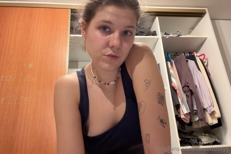 Nacktes geleaktes OnlyFans-Foto von Sweetlussyy