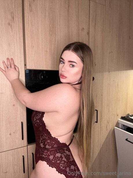Arina Hot