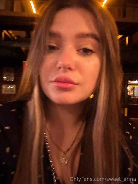 Arina Hot