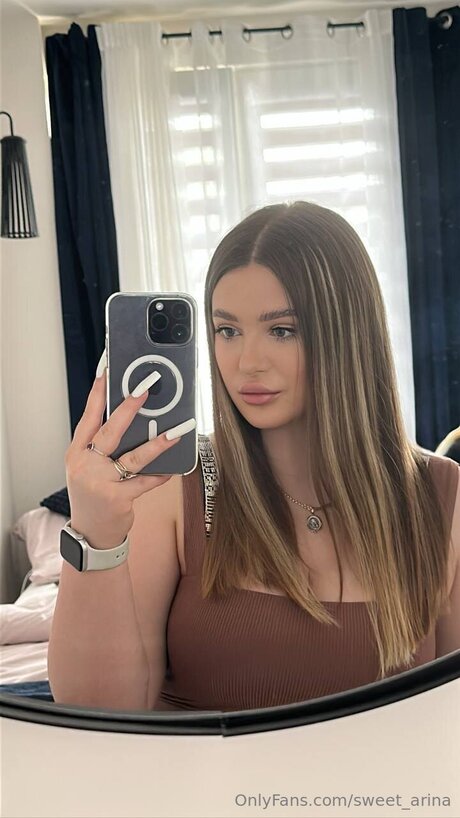 Arina Hot
