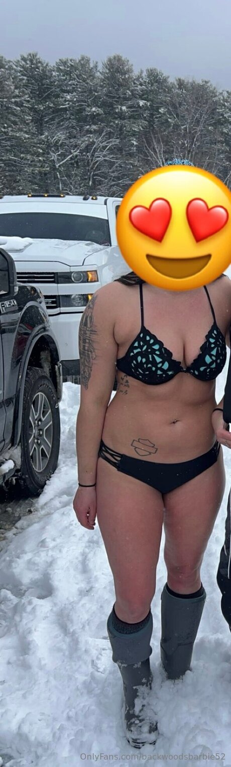 Nacktes geleaktes OnlyFans-Foto von Backwoodsbarbie52