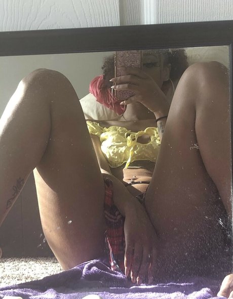 Nacktes geleaktes OnlyFans-Foto von Lalacakes