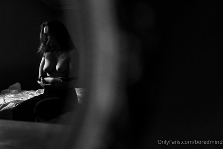 Nacktes geleaktes OnlyFans-Foto von Boredmind